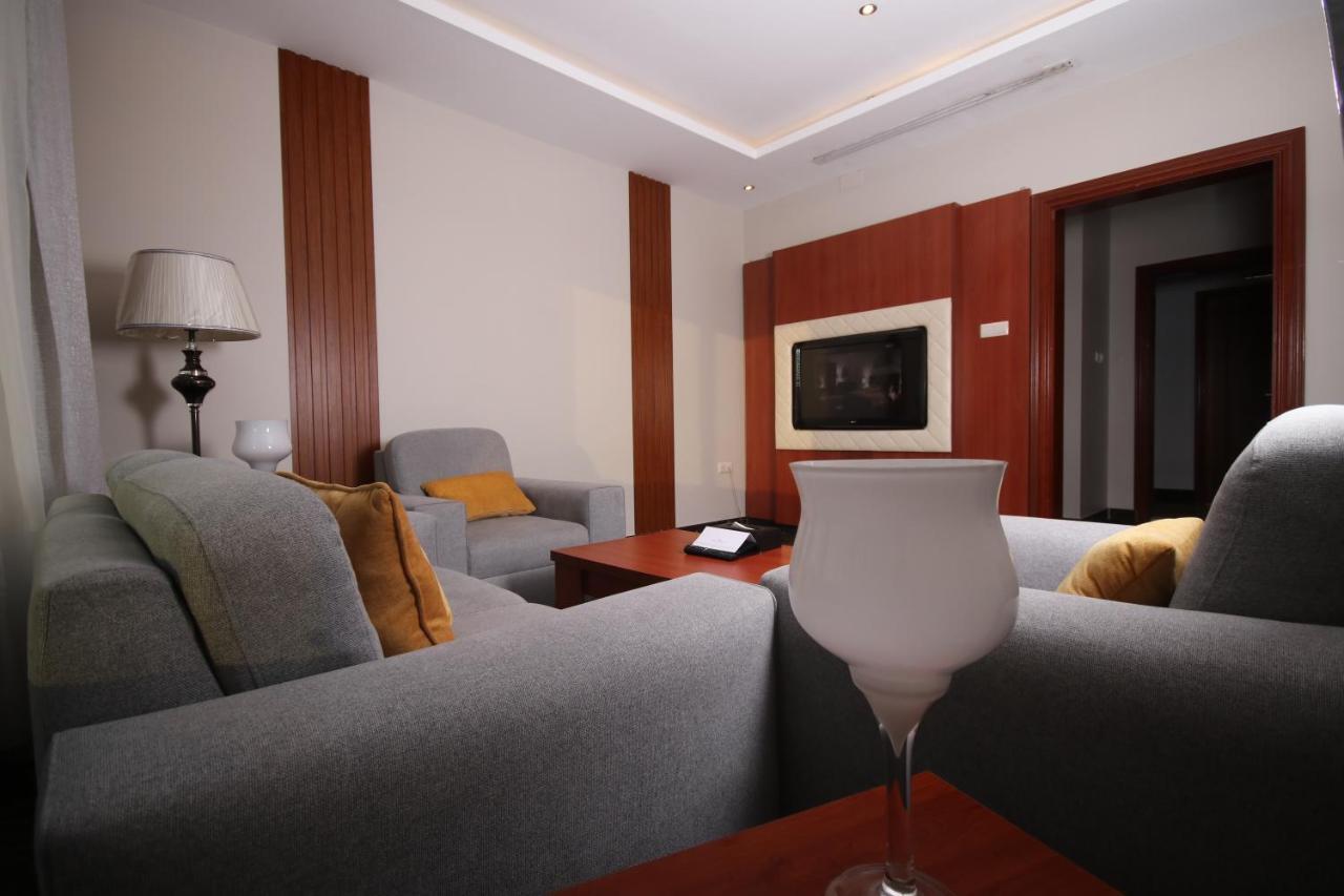 Tobal Al Zahra Hotel Apartments Джедда Экстерьер фото