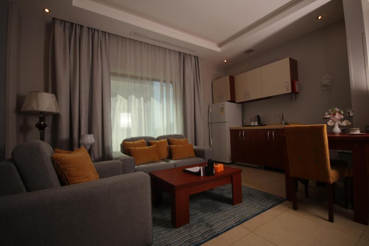 Tobal Al Zahra Hotel Apartments Джедда Экстерьер фото