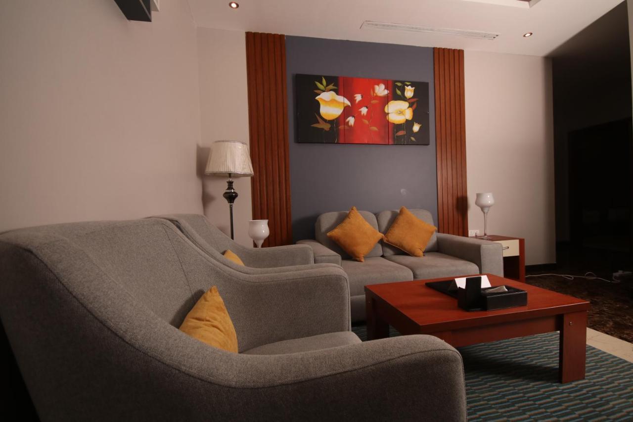 Tobal Al Zahra Hotel Apartments Джедда Экстерьер фото
