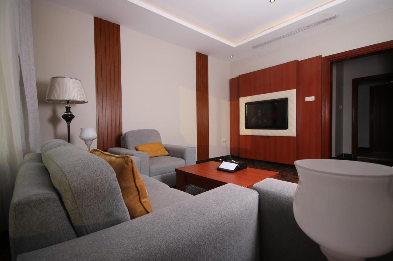 Tobal Al Zahra Hotel Apartments Джедда Экстерьер фото
